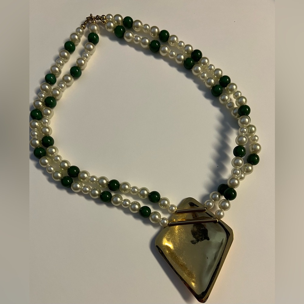 Carlton Ridge for Sutton Hoo Signed alternating Gold and Green Pearl Necklace - Picture 4 of 11